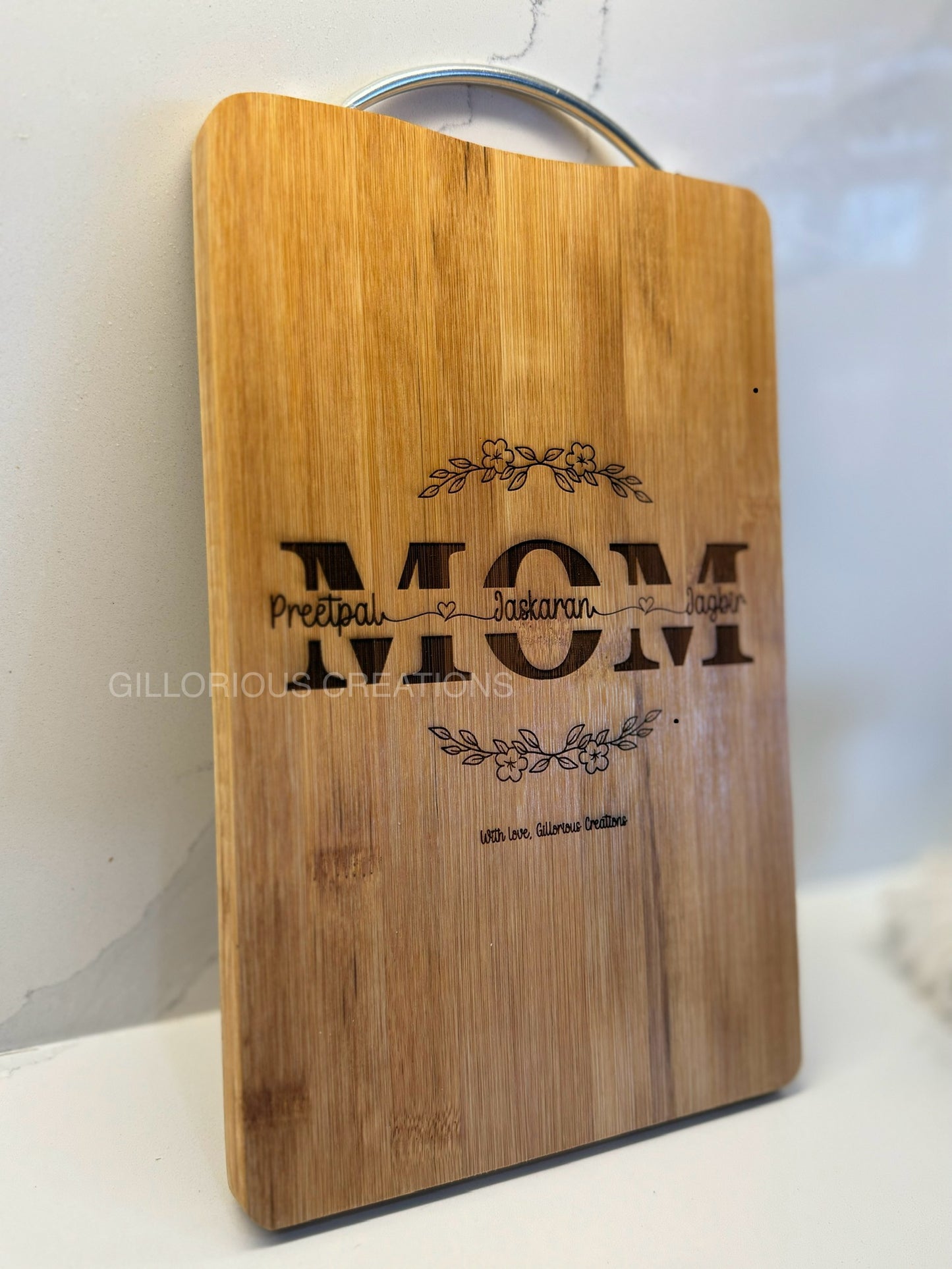 MOM Personalized Cutting Board With Kids' Names
