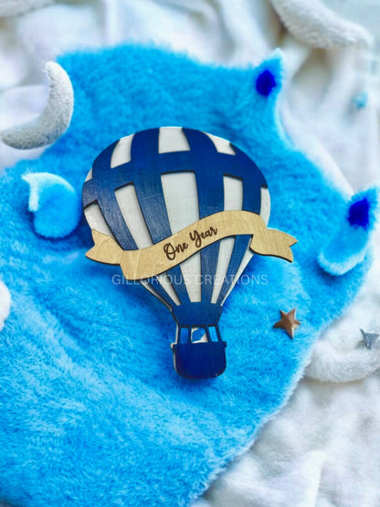Baby Hot Air Balloon Milestone Disc Set - Pink or Blue with Interchangeable Monthly Banners
